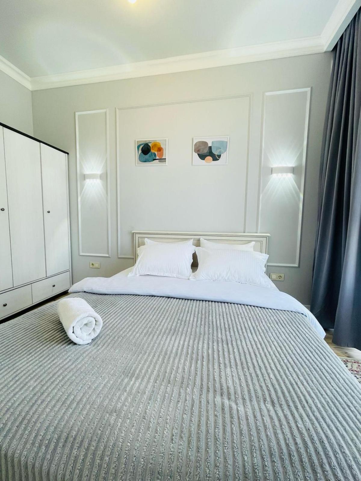 современная с идеальной локацией, рядом метро и горы Apartment
